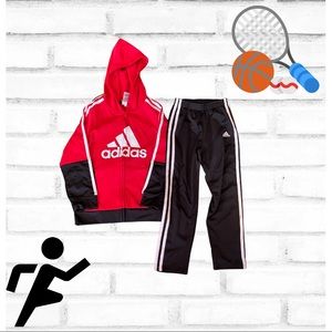 Like new  size 7 Adidas sports set